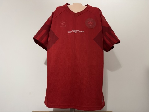 KOSZULKA Dania (reprezentacja) 2022 World Cup Hummel M