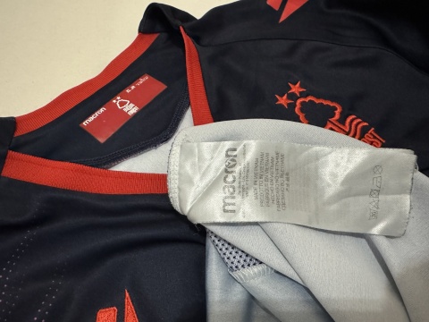 KOSZULKA Nottingham Forest (Anglia) 2021/22 away Macron 164