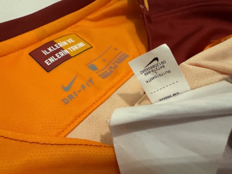 KOSZULKA Galatasaray SK (Turcja) 2017/18 home #18 Gomis Nike L